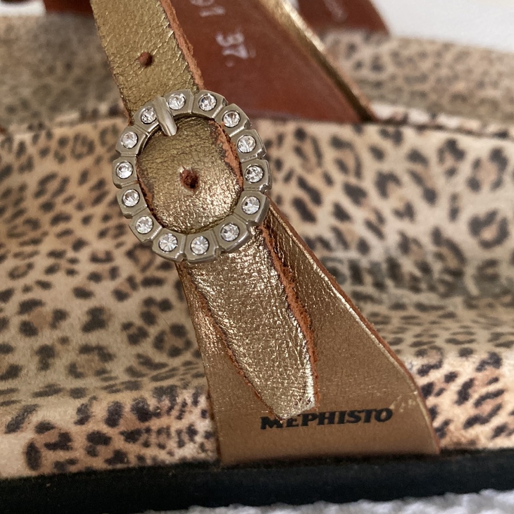 Mephisto Size 37 metallic gold Cheetah 🐆 print with rhinestones - Picture 5 of 10